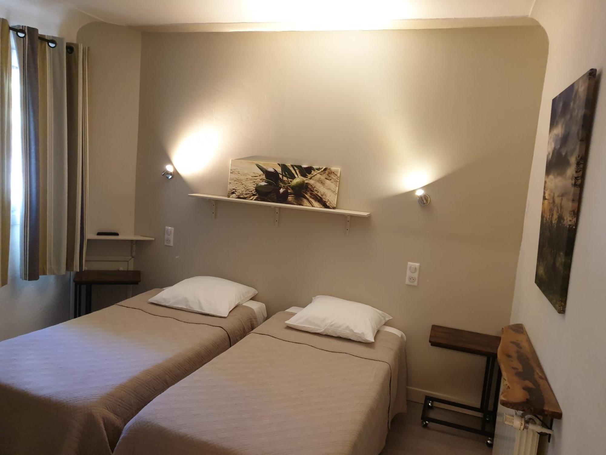 Au Relais Provencal Hotell Bagnols-en-Forêt Eksteriør bilde