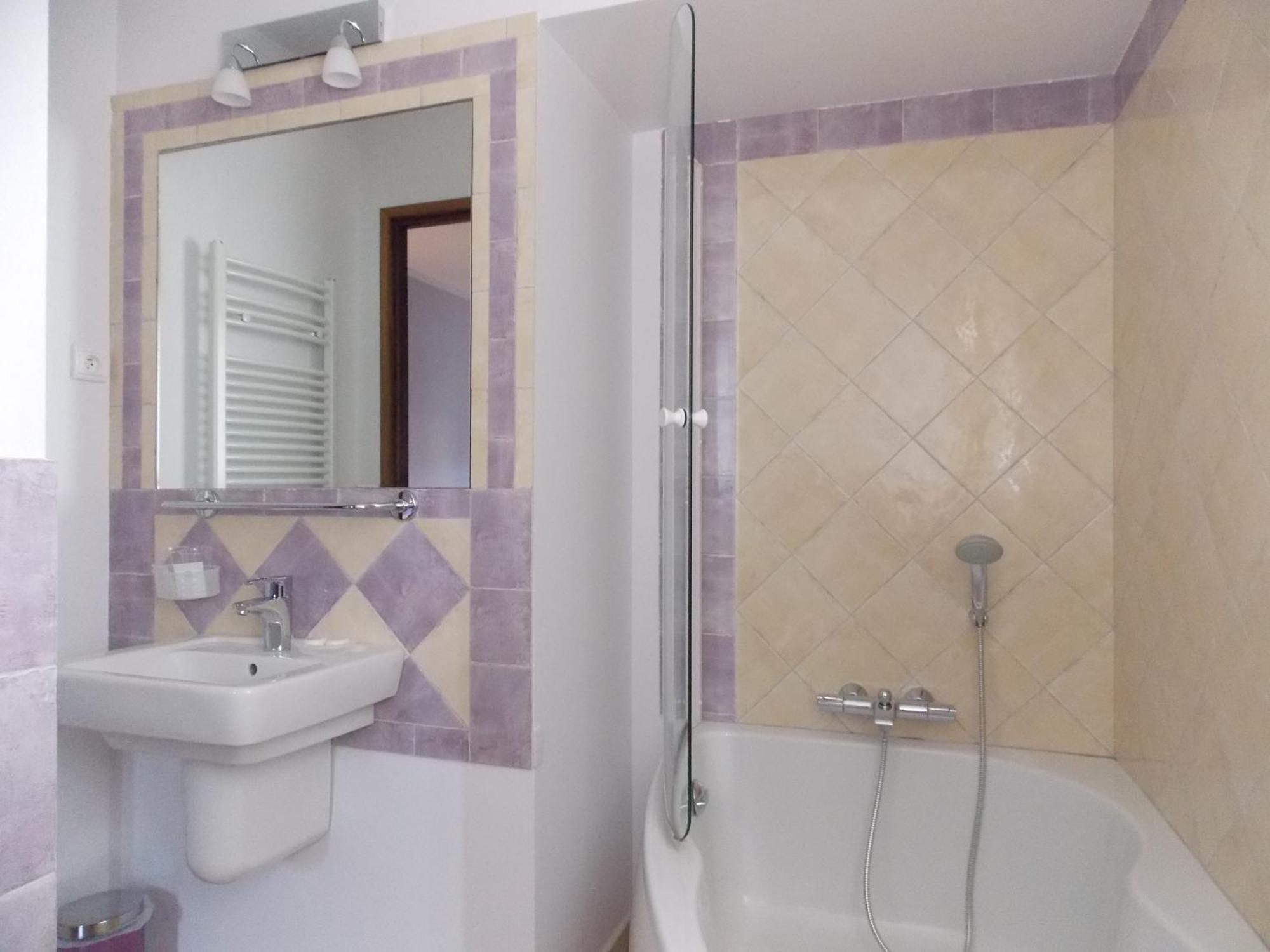 Au Relais Provencal Hotell Bagnols-en-Forêt Rom bilde