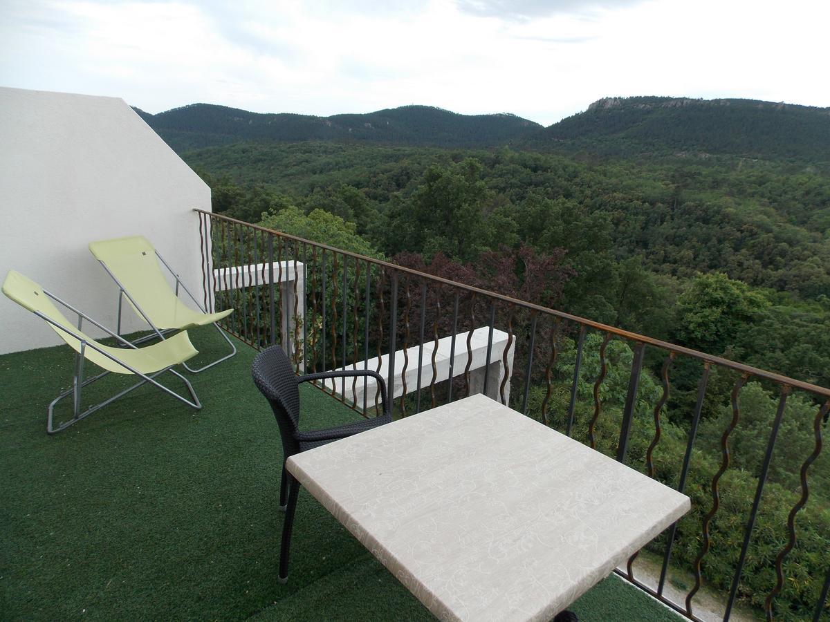 Au Relais Provencal Hotell Bagnols-en-Forêt Eksteriør bilde